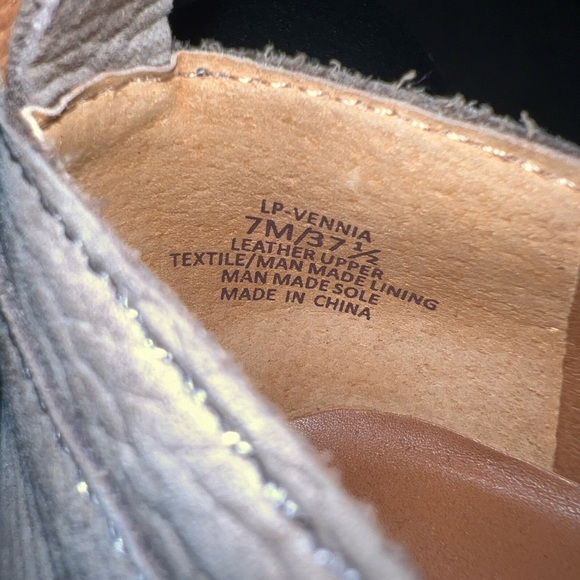 Lucky Brand Women’s Vennia Bootie-Taupe size:7 - Picture 5 of 11